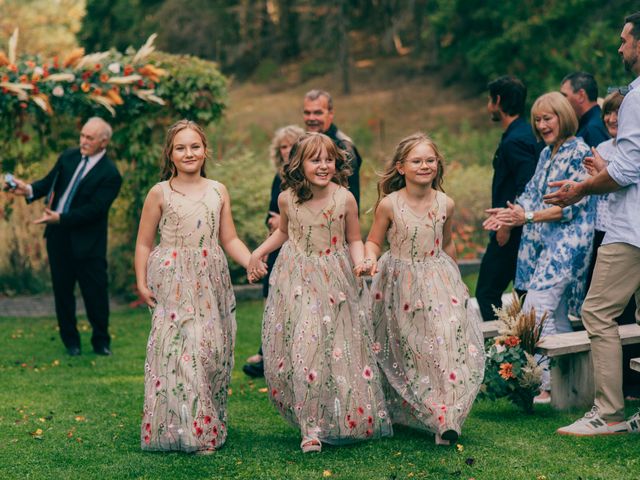 Dylan and Sydney's wedding in Salmon Arm, British Columbia 25
