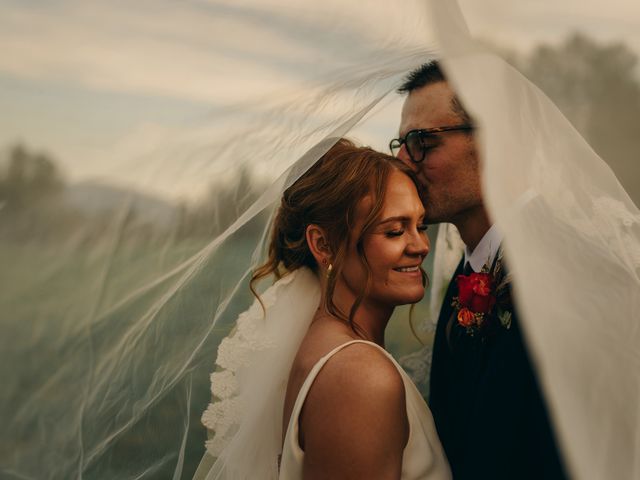Dylan and Sydney's wedding in Salmon Arm, British Columbia 34