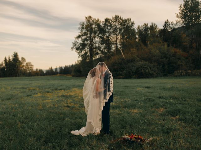 Dylan and Sydney's wedding in Salmon Arm, British Columbia 36