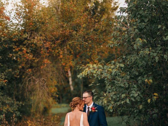 Dylan and Sydney's wedding in Salmon Arm, British Columbia 38