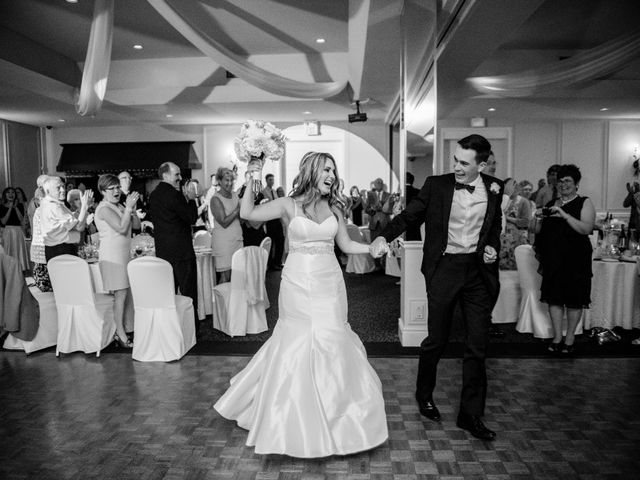 Ben and Elizabeth&apos;s wedding in Oakville, Ontario 43