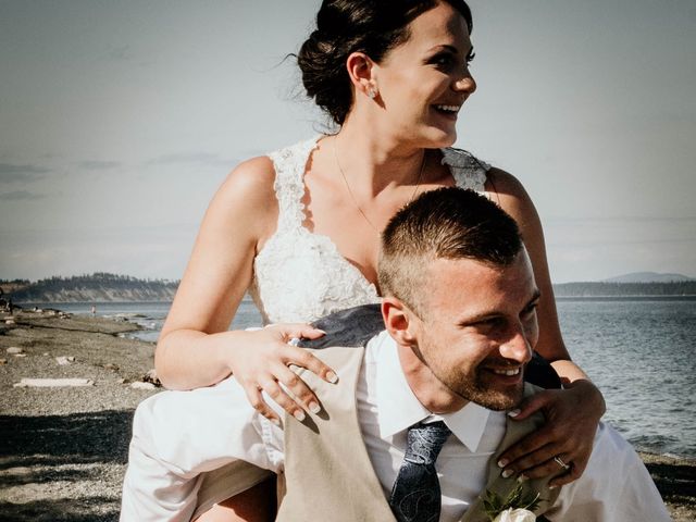 Alana and Luke&apos;s wedding in Victoria, British Columbia 23