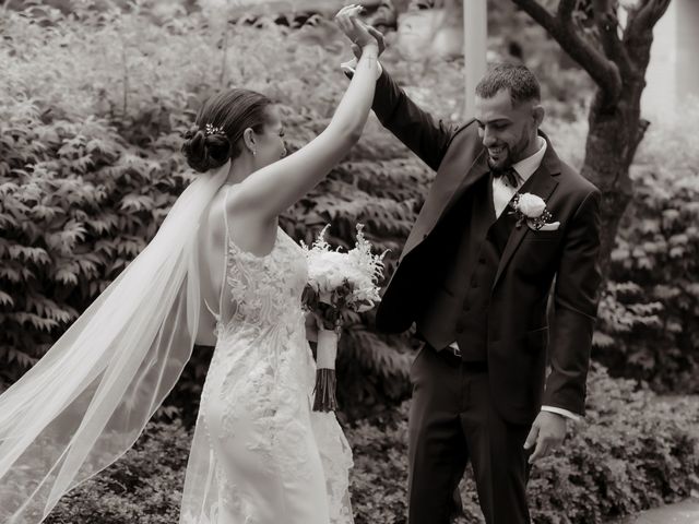 William  and Amanda's wedding in Mississauga, Ontario 13