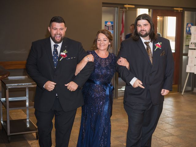 Melissa and Jesse&apos;s wedding in Welland, Ontario 8