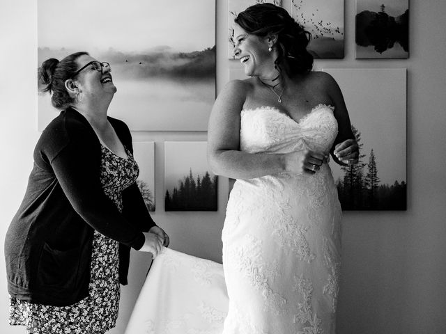 Shaundra and Jeneah&apos;s wedding in Kelowna, British Columbia 5