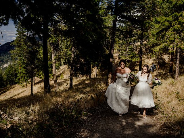 Shaundra and Jeneah&apos;s wedding in Kelowna, British Columbia 13