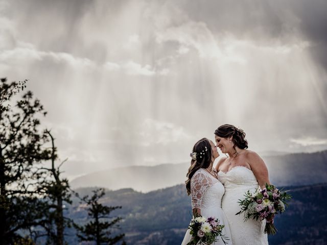 Shaundra and Jeneah&apos;s wedding in Kelowna, British Columbia 18