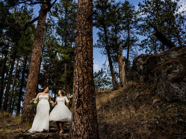 Shaundra and Jeneah&apos;s wedding in Kelowna, British Columbia 19