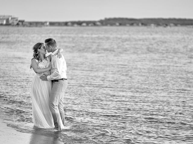 Ella and Micheal&apos;s wedding in Sauble Beach, Ontario 11