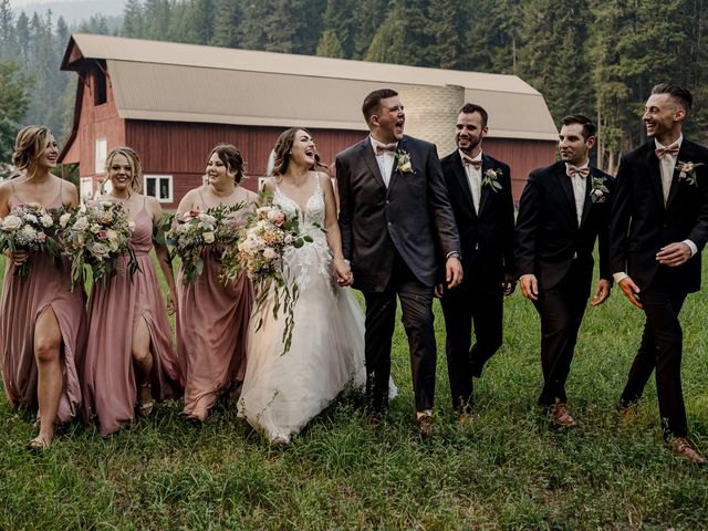 Corey and Sarah&apos;s wedding in South Slocan, British Columbia 51