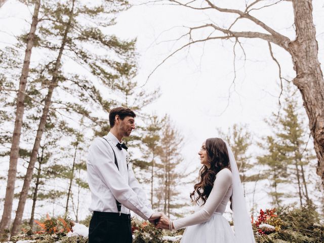 William and Nicole&apos;s wedding in Kawartha Lakes, Ontario 10