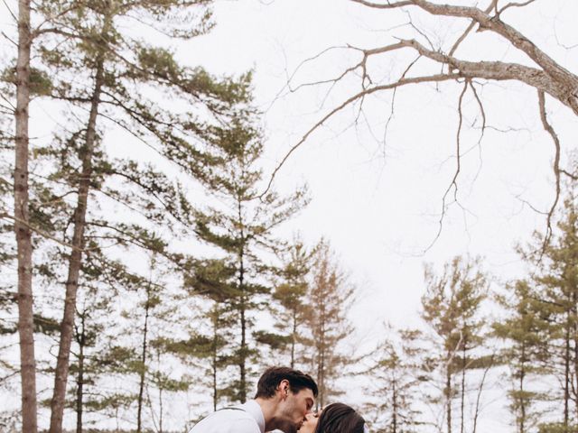 William and Nicole&apos;s wedding in Kawartha Lakes, Ontario 18