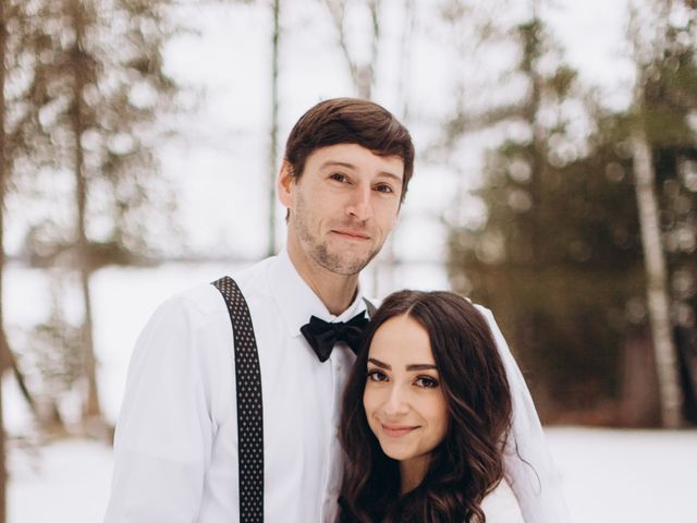 William and Nicole&apos;s wedding in Kawartha Lakes, Ontario 27
