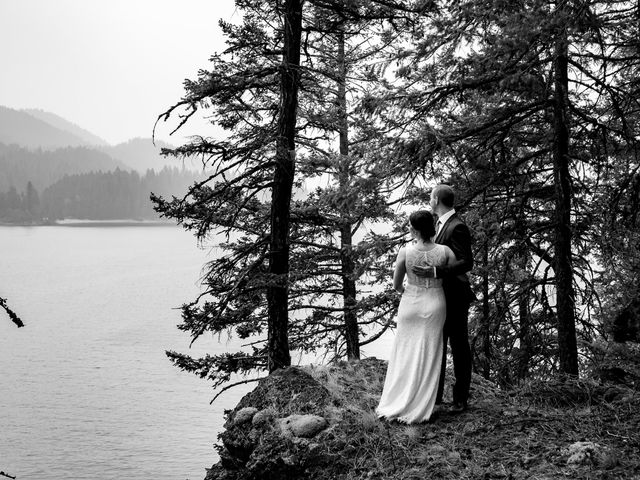 Marcus and Emily&apos;s wedding in Crawford Bay, British Columbia 8