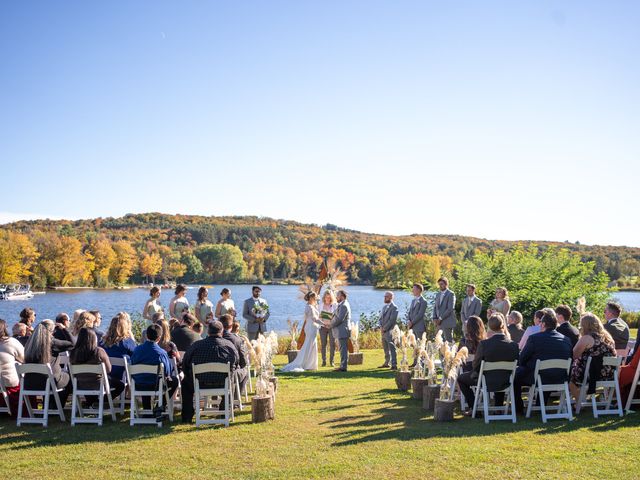 Evan and Amy&apos;s wedding in Huntsville, Ontario 2