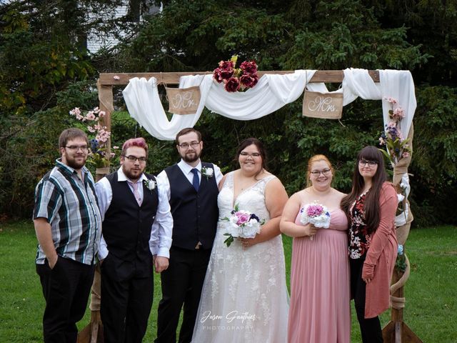 Robert and Courtney's wedding in Penobsquis, New Brunswick 5