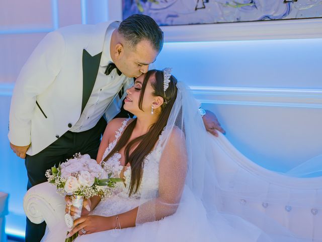 Porfi and Mara's wedding in Montreal, Quebec 5