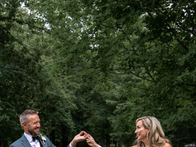 Peter and Julie's wedding in Montebello, Quebec 3