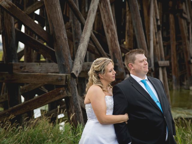 Neil and Amber&apos;s wedding in St. Albert, Alberta 74