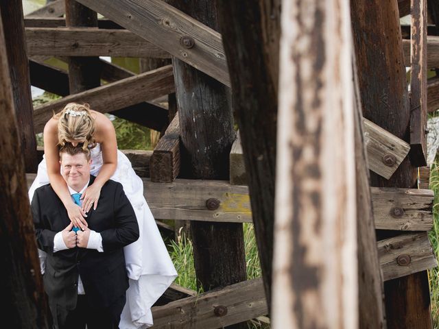 Neil and Amber&apos;s wedding in St. Albert, Alberta 77