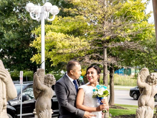 John and Marissa&apos;s wedding in Mississauga, Ontario 26