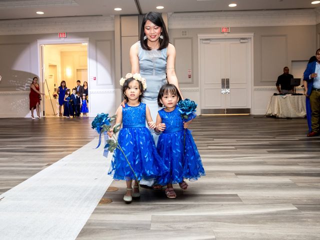 John and Marissa&apos;s wedding in Mississauga, Ontario 44