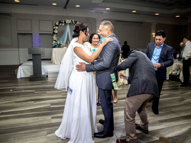 John and Marissa&apos;s wedding in Mississauga, Ontario 177