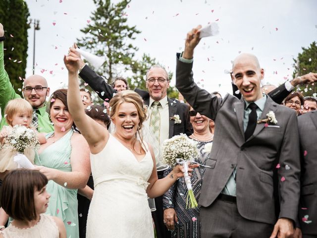 Jason and Carolyn&apos;s wedding in Joliette, Quebec 15