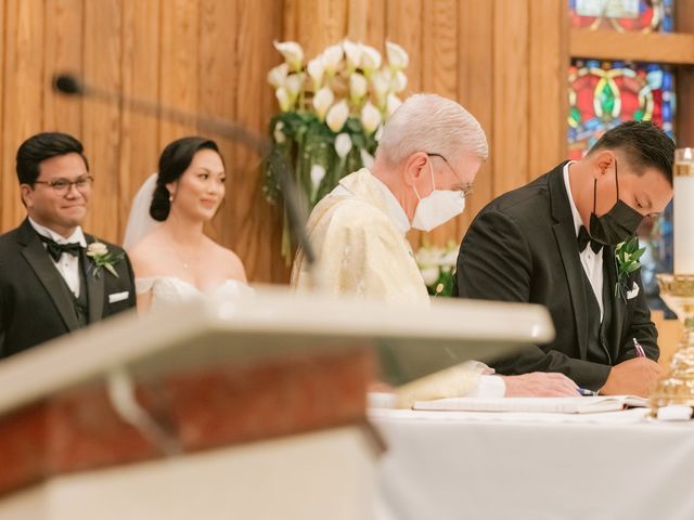 Kimberly and Zygmon&apos;s wedding in Mississauga, Ontario 49