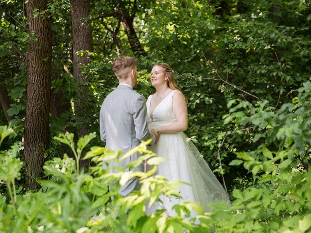 Trevor and Shannon&apos;s wedding in Barrie, Ontario 65