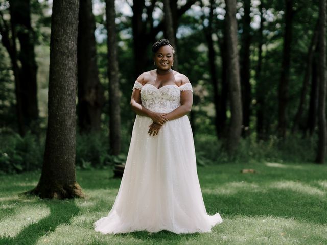 Vincent and Mikaela's wedding in Austin, Quebec 18