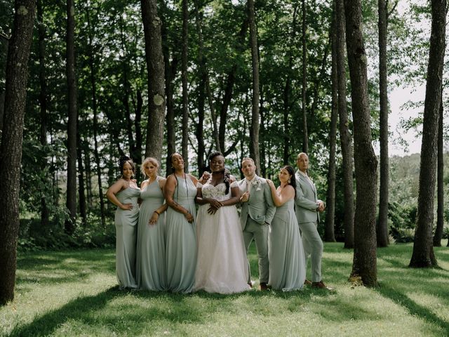 Vincent and Mikaela's wedding in Austin, Quebec 19