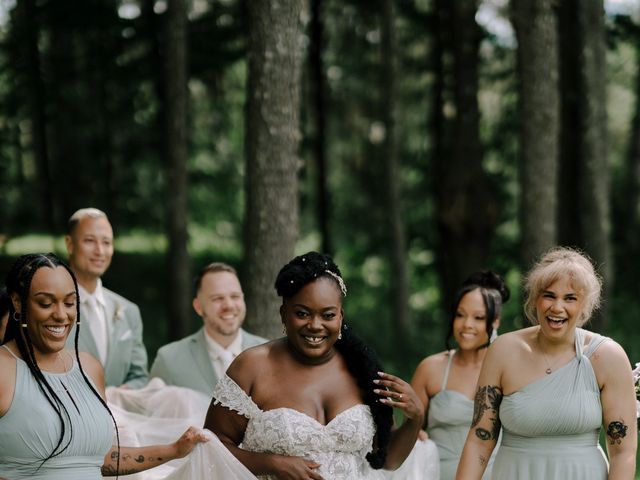 Vincent and Mikaela's wedding in Austin, Quebec 23