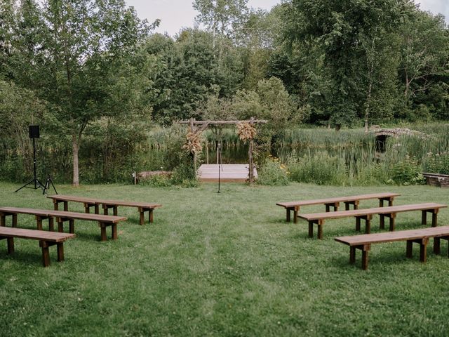 Vincent and Mikaela's wedding in Austin, Quebec 30