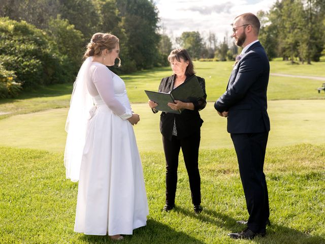 Bradlly and Meghan&apos;s wedding in Barrie, Ontario 22