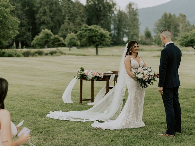 Sanel and Audrina&apos;s wedding in Harrison Hot Springs, British Columbia 32