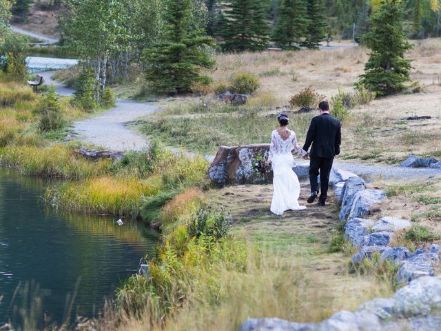 Tanner and Julia&apos;s wedding in Canmore, Alberta 23