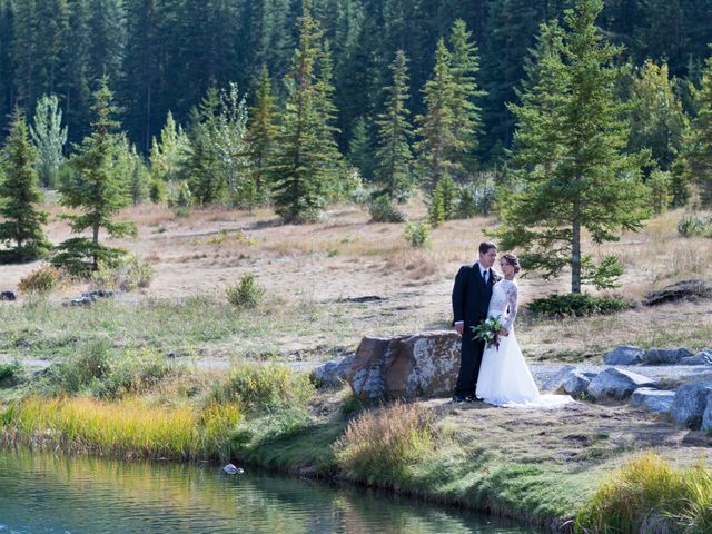 Tanner and Julia&apos;s wedding in Canmore, Alberta 24