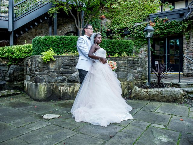 Michael and Alyssa&apos;s wedding in Toronto, Ontario 25