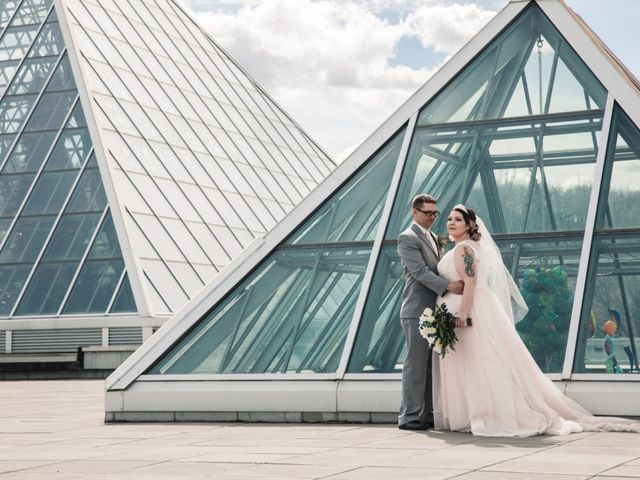 Thomas and Jennifer&apos;s wedding in Edmonton, Alberta 23