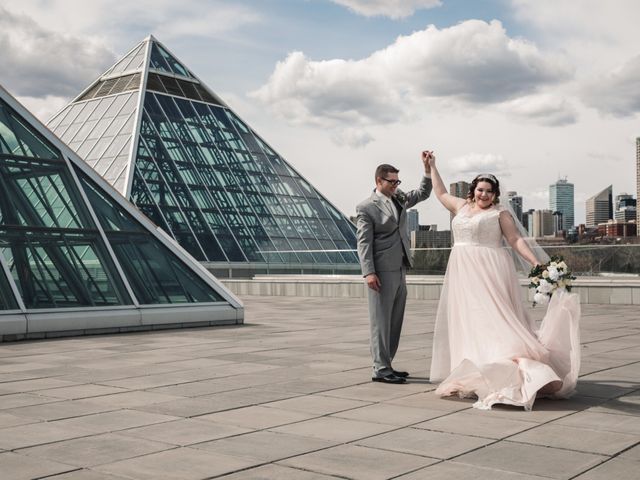 Thomas and Jennifer&apos;s wedding in Edmonton, Alberta 24