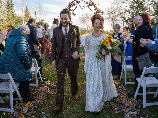 Phil and Amanda&apos;s wedding in Saint-Charles-sur-Richelieu, Quebec 40