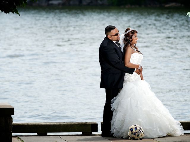 Neil and Crystal's wedding in Mississauga, Ontario 24