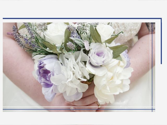 Josh Kotlar and Laura Metcalfe 's wedding in Ancaster, Ontario 4