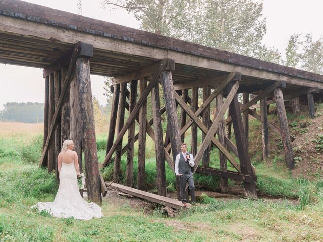 Dalton and Cheyenne&apos;s wedding in Sylvan Lake, Alberta 68