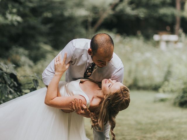 Daniel and Jessica&apos;s wedding in La Conception, Quebec 6