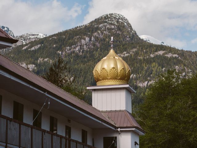 Bikram and Mandy&apos;s wedding in Squamish, British Columbia 3