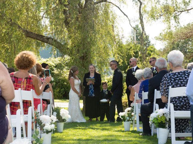 Lee and Kate&apos;s wedding in Hubbards, Nova Scotia 37