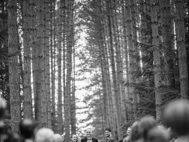 Phil and Carmen&apos;s wedding in Mont-Tremblant, Quebec 24