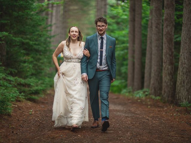 Phil and Carmen&apos;s wedding in Mont-Tremblant, Quebec 29